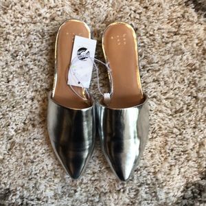 ✨5/$25✨ NWT A New Day Silver Mules. Size 8